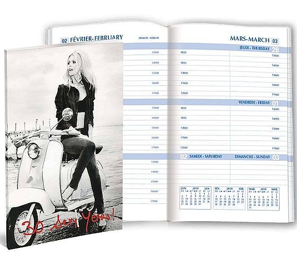 PCA3030C4 - Perfect Bound Week-in View Planner