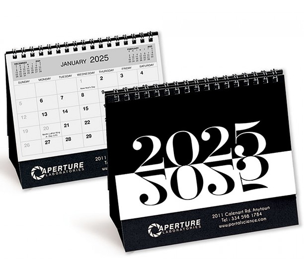 PCA3725 - Deluxe - 15 Month View Desk Calendar