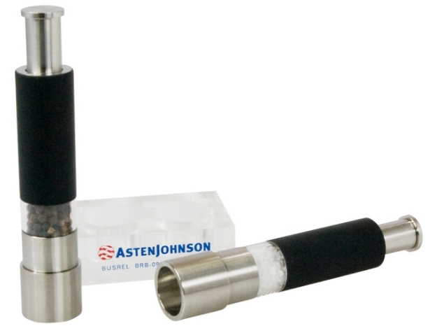 Salt and pepper mechanical grinder set